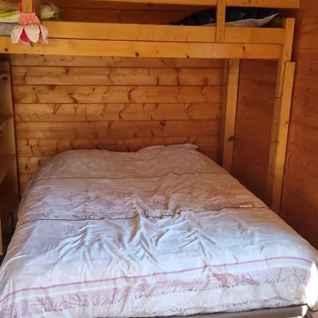 Independant Dans Un Traditionnel Apartmán